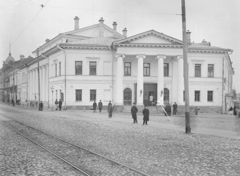 Большая Покровская улица. Здание Дворянского собрания. Нижний Новгород.
